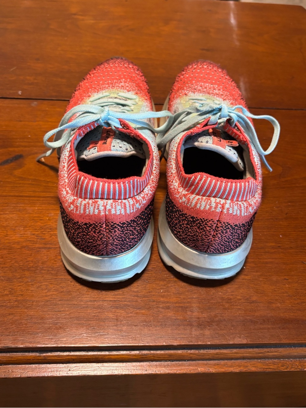 Size 7.5 - Brooks Levitate 2 Black/Blue/Coral - Picture 5 of 11